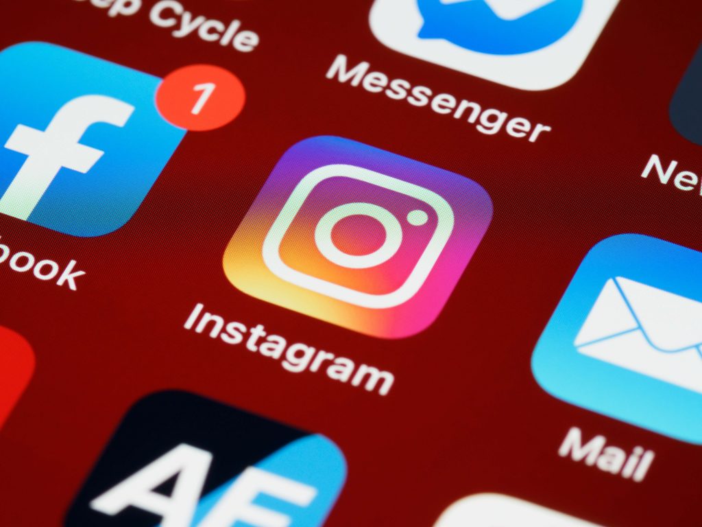 Duas formas de como anunciar no Instagram