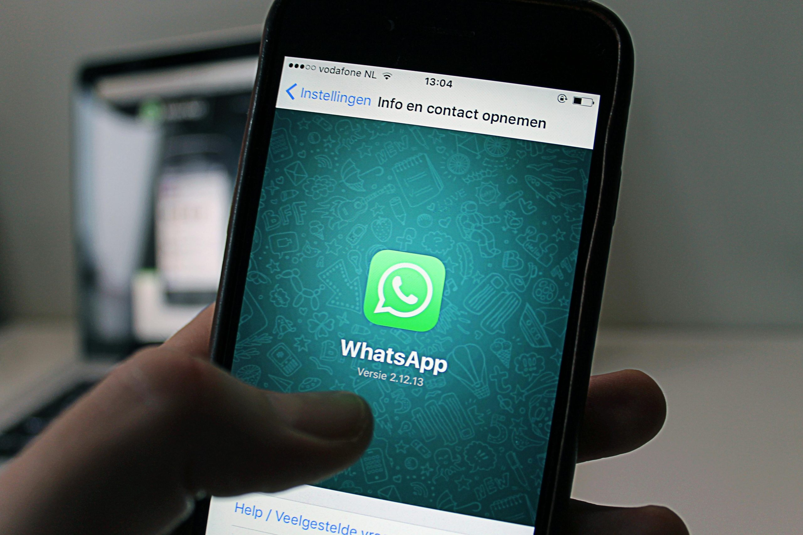 Atualização do WhatsApp Permite Reverter Apagar para Mim para Apagar para Todos